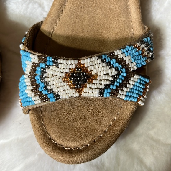 Minnetonka Women's Leather Sandals Aztec Beads Size 6.5 - Picture 6 of 6